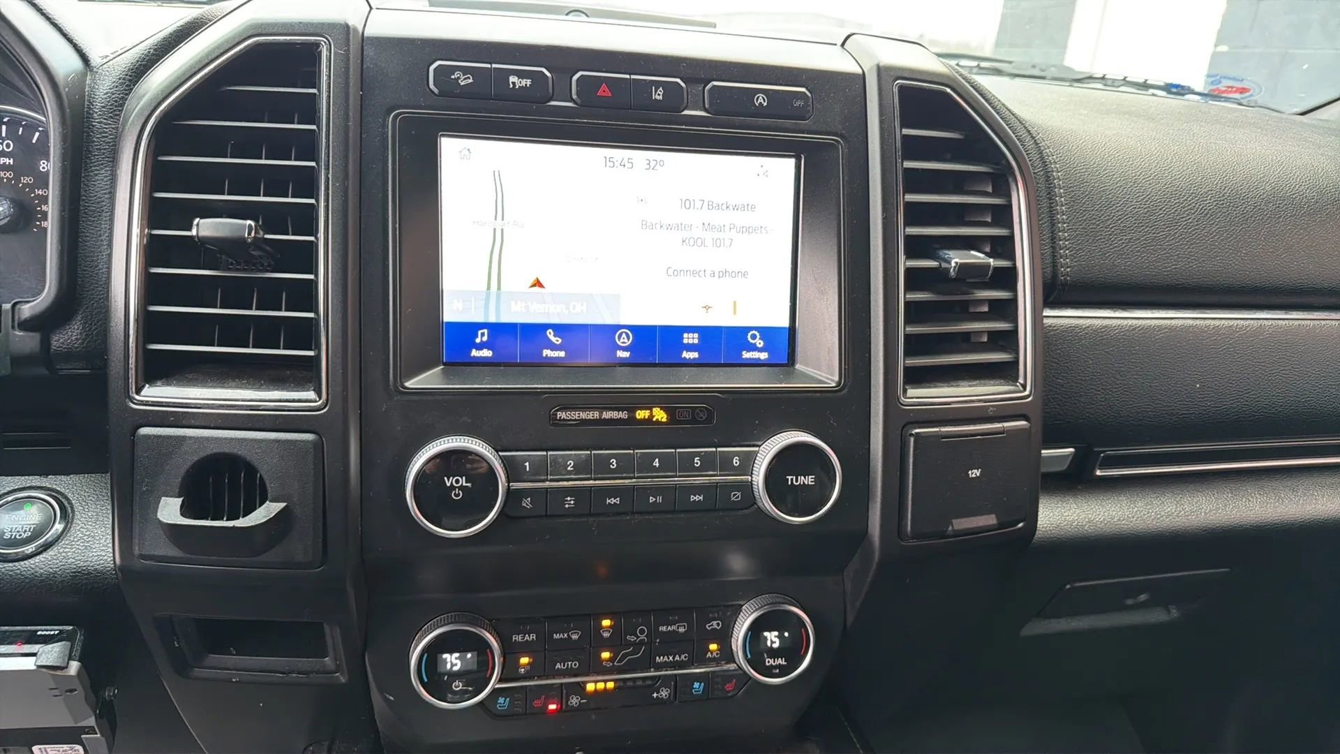 Used 2021 Ford Expedition Max Limited image 25