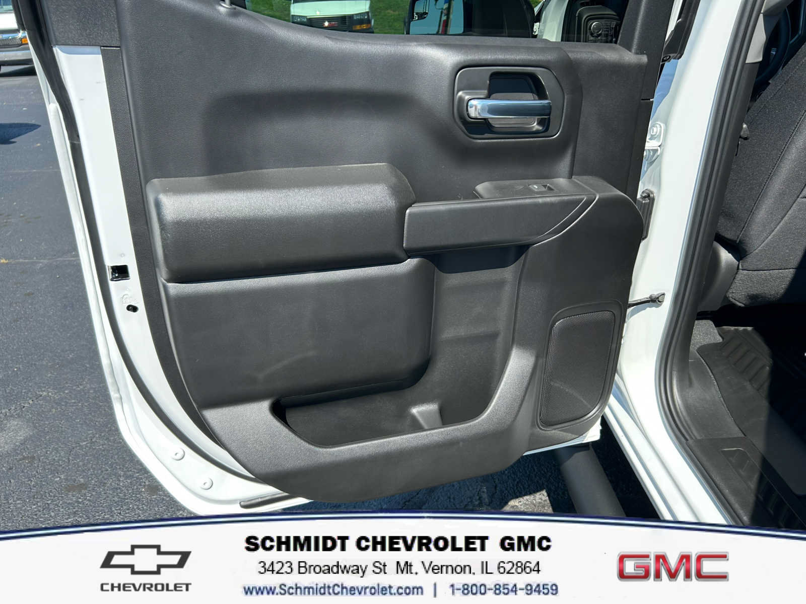 New 2026 Chevrolet Silverado 1500 Custom w/ Turbomax Blackout Package AWD/4WD image 29