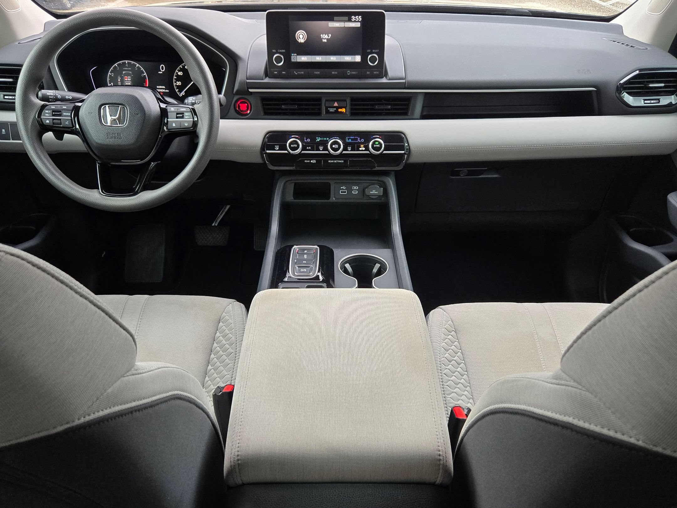 Used 2023 Honda Pilot LX image 17