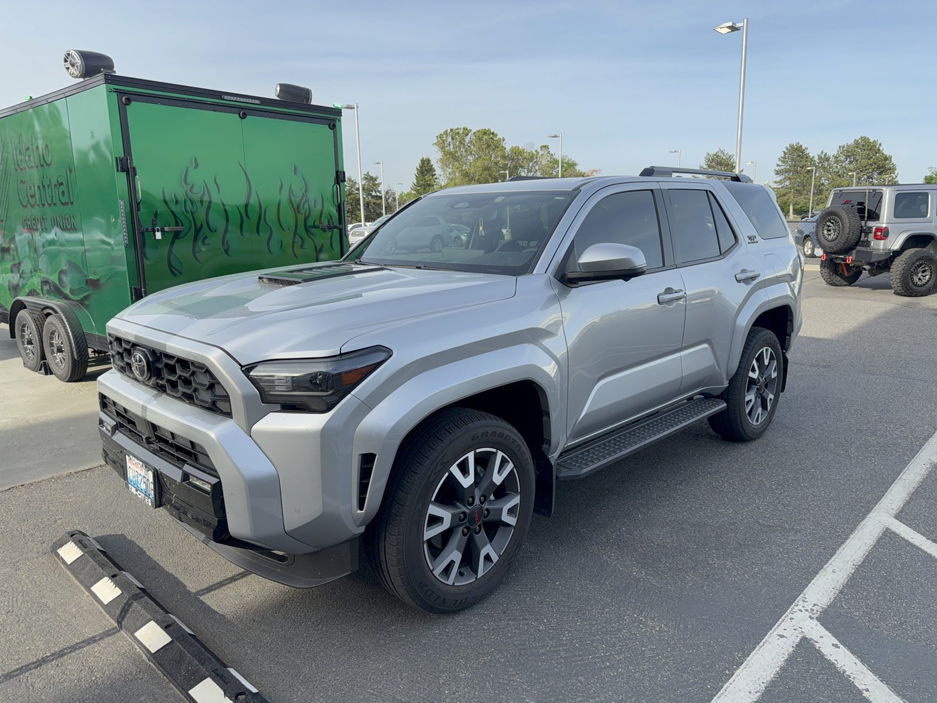 Used 2025 Toyota 4Runner TRD Sport Premium AWD/4WD image 3