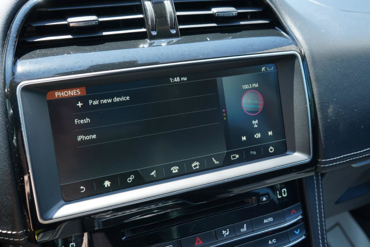 Used 2020 Jaguar F-PACE R-Sport AWD/4WD image 36