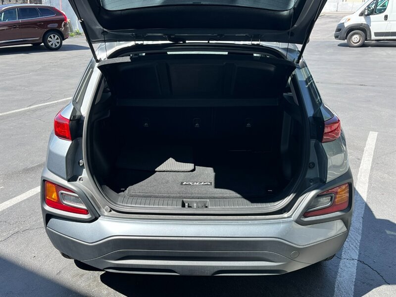Used 2021 Hyundai Kona SEL AWD/4WD image 7