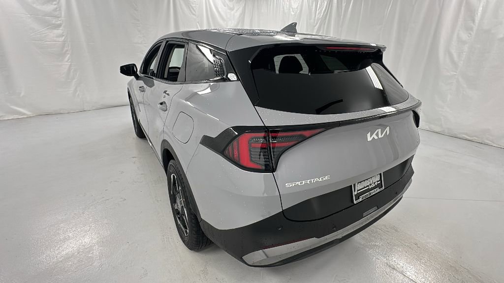New 2026 Kia Sportage S image 5