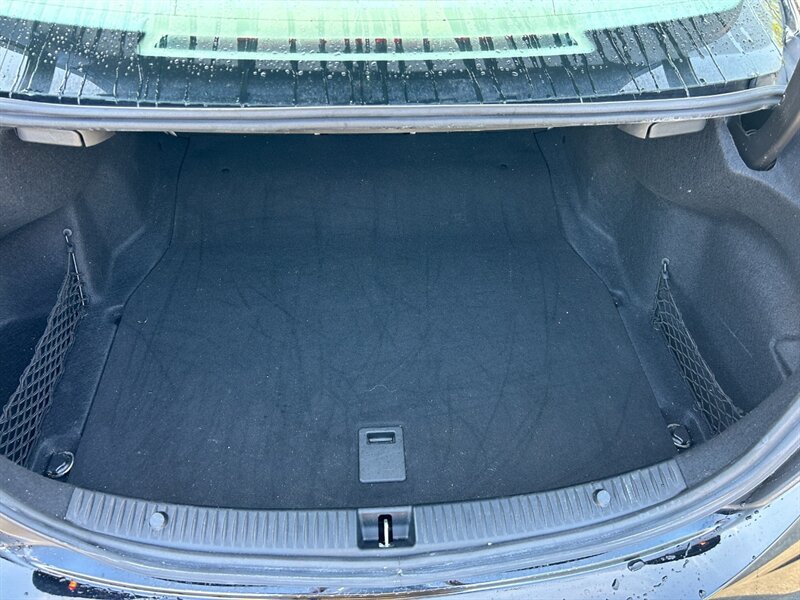 Used 2015 Mercedes-Benz C 300 4MATIC Sedan image 13