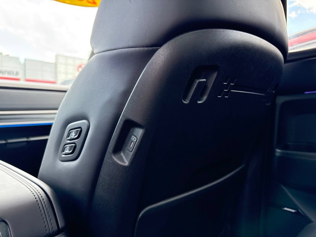 Used 2025 Hyundai Santa Fe Calligraphy AWD/4WD image 20