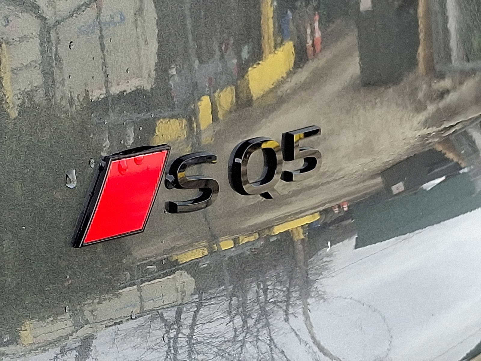 New 2025 Audi SQ5 Premium Plus image 18