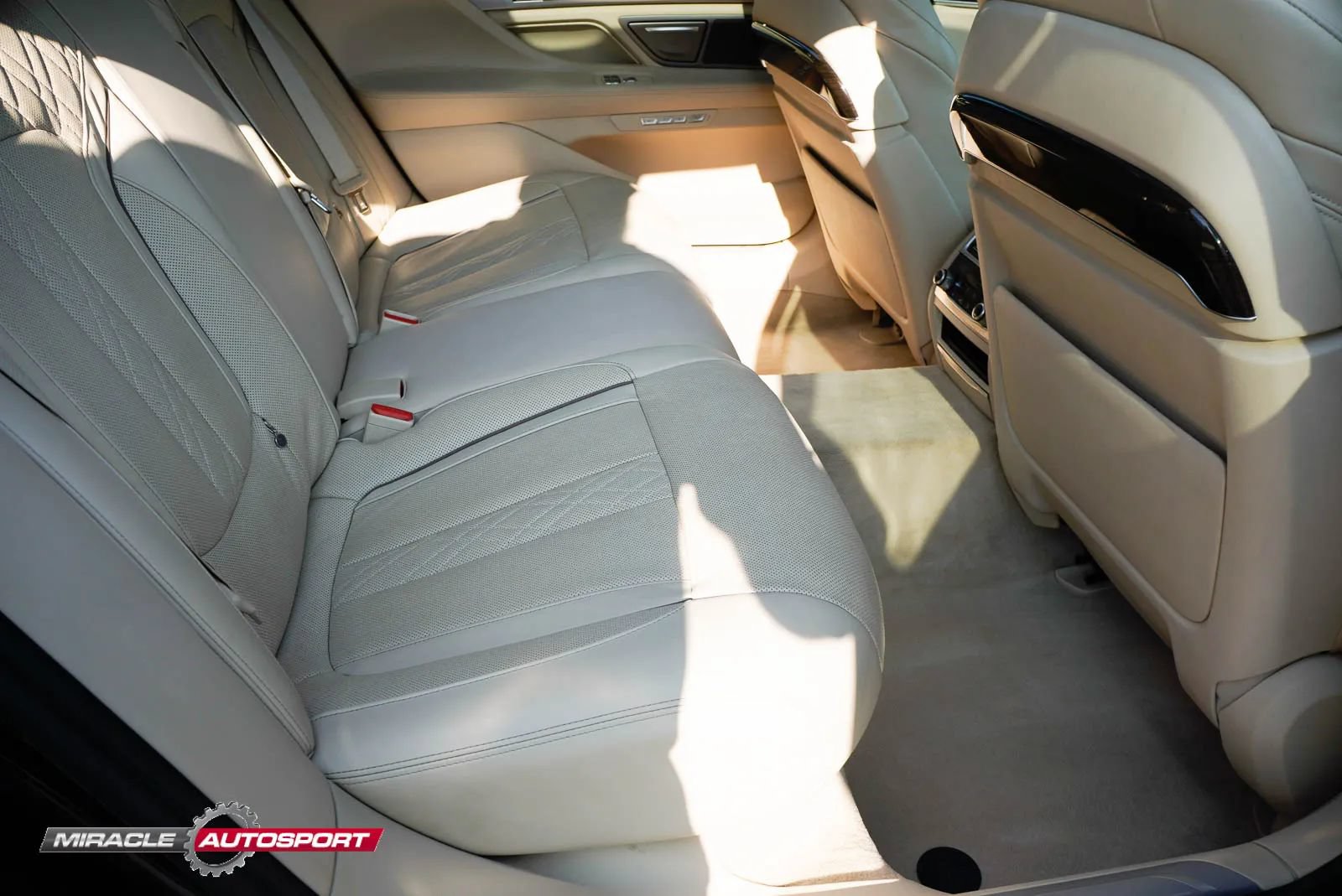 Used 2016 BMW 750i xDrive AWD/4WD image 37