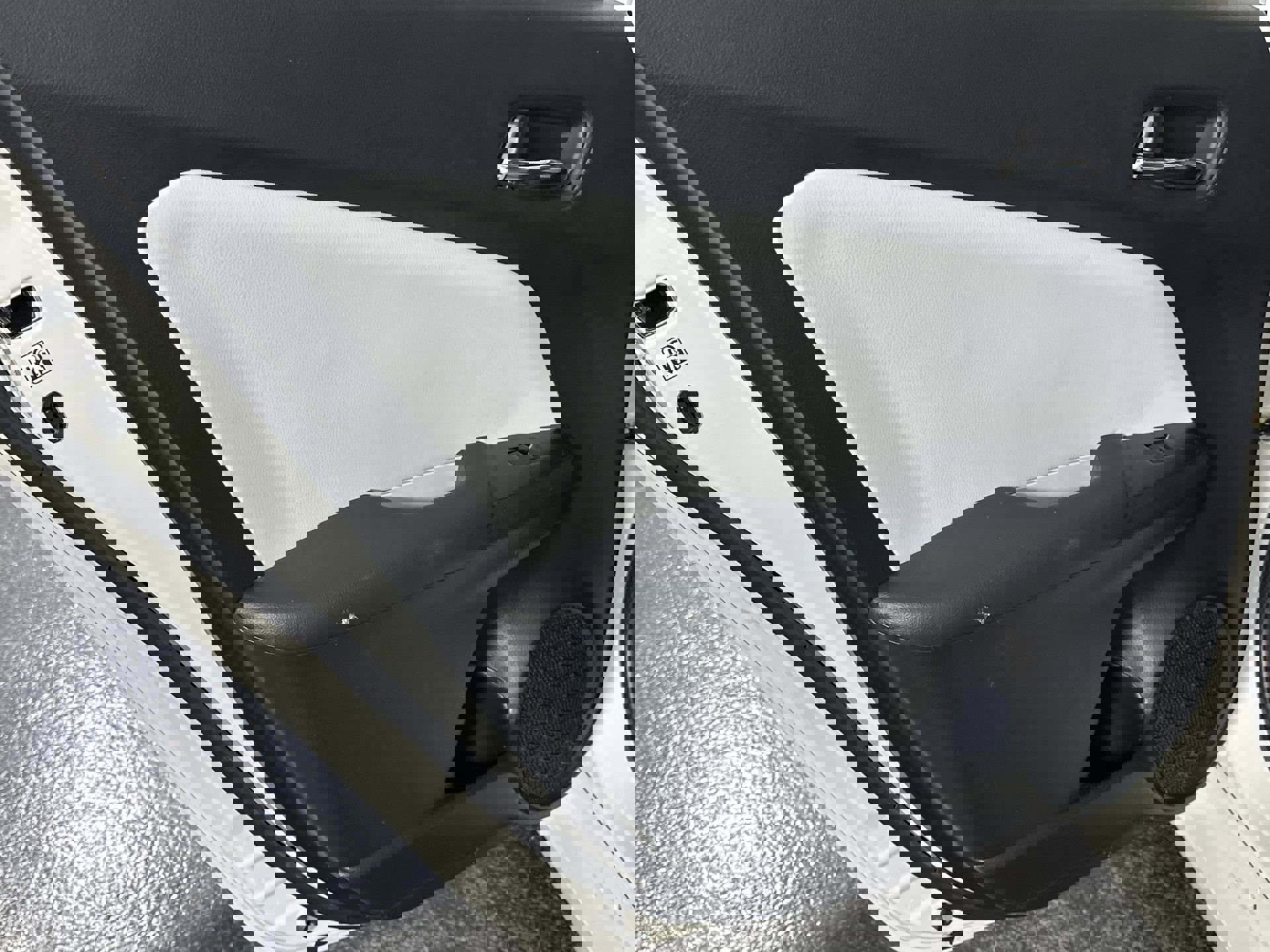 Used 2019 Toyota Prius Limited image 34