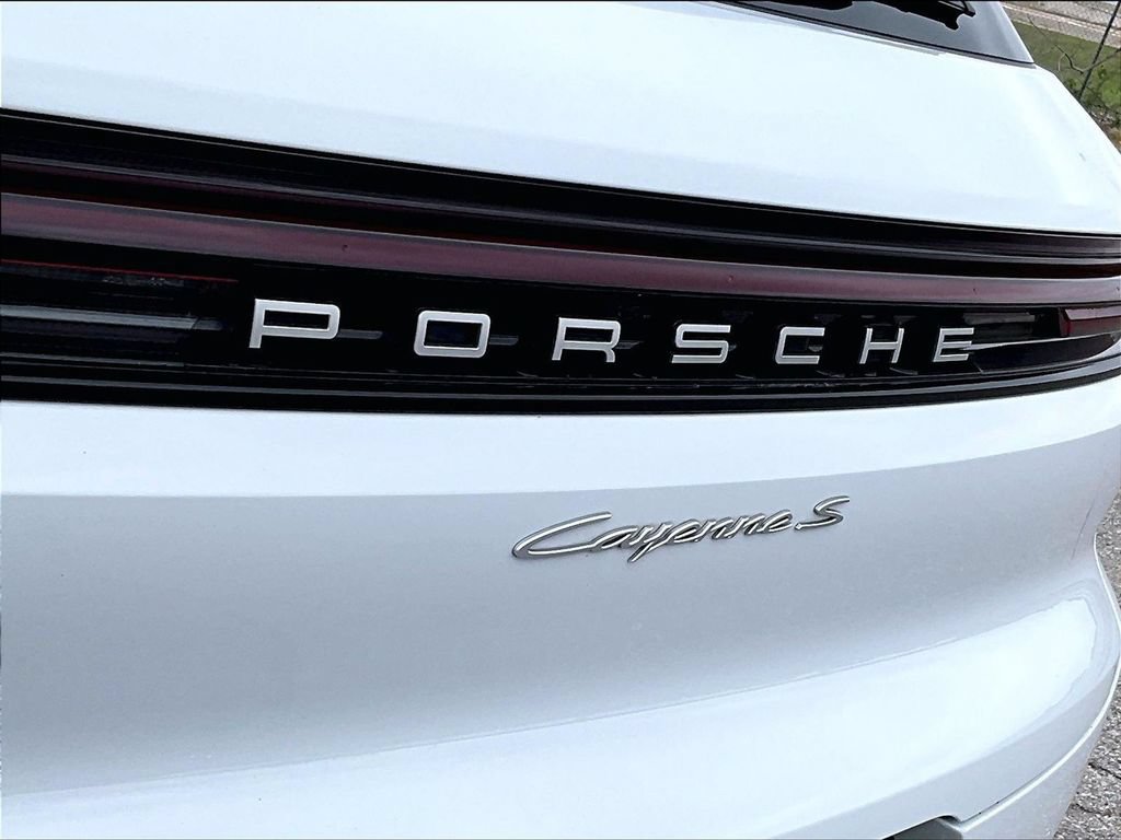 Certified 2024 Porsche Cayenne S AWD/4WD image 22