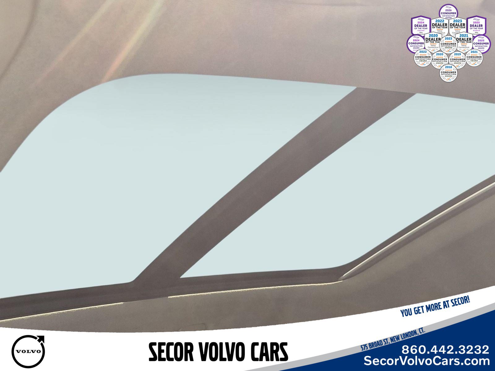 Used 2026 Volvo XC40 B5 Plus AWD/4WD image 17