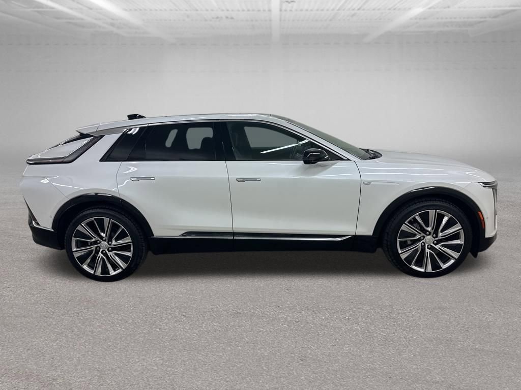 Certified 2025 Cadillac Lyriq Luxury w/ LPO, Floor Liner Package AWD/4WD image 12