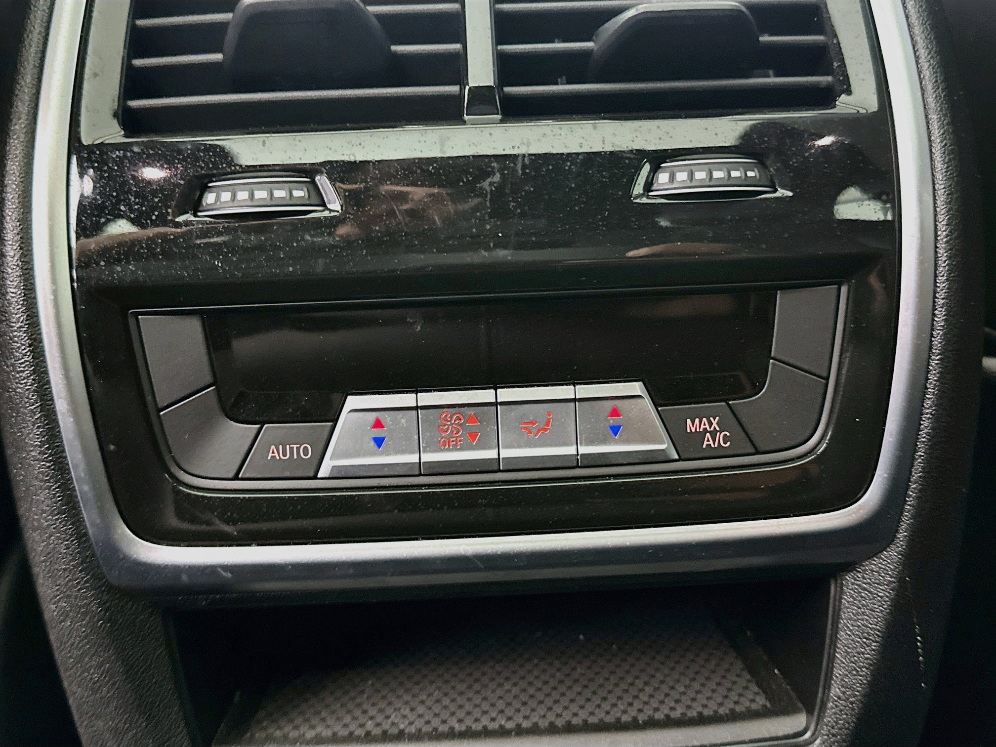 Used 2025 BMW X5 sDrive40i w/ Parking Assistance Package RWD image 28