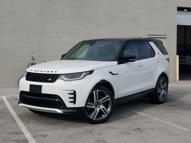 Used 2024 Land Rover Discovery Dynamic SE AWD/4WD image 36