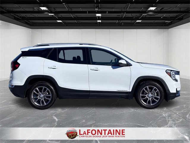 Used 2022 GMC Terrain SLT image 6