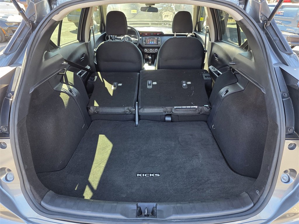 Used 2022 Nissan Kicks S image 14