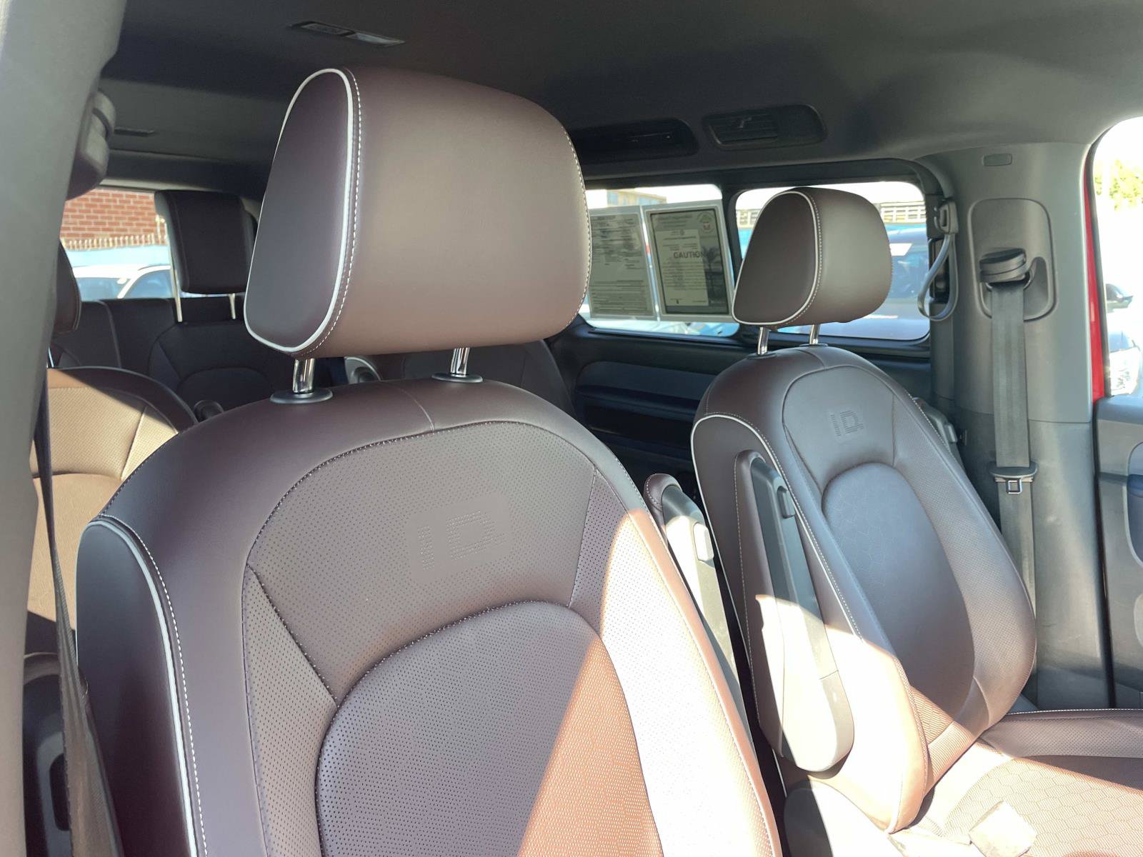 Certified 2025 Volkswagen ID. Buzz Pro S Plus AWD/4WD image 28
