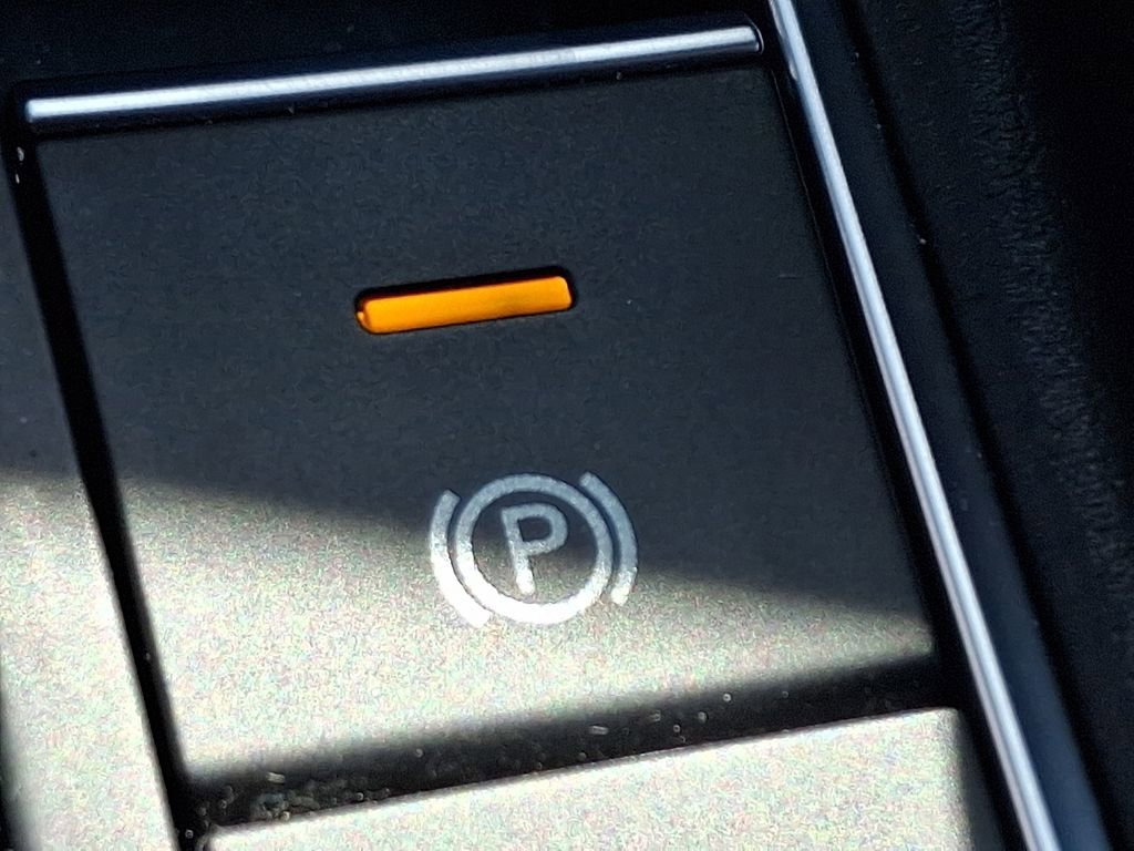 Used 2025 Volkswagen Jetta Sport FWD image 22