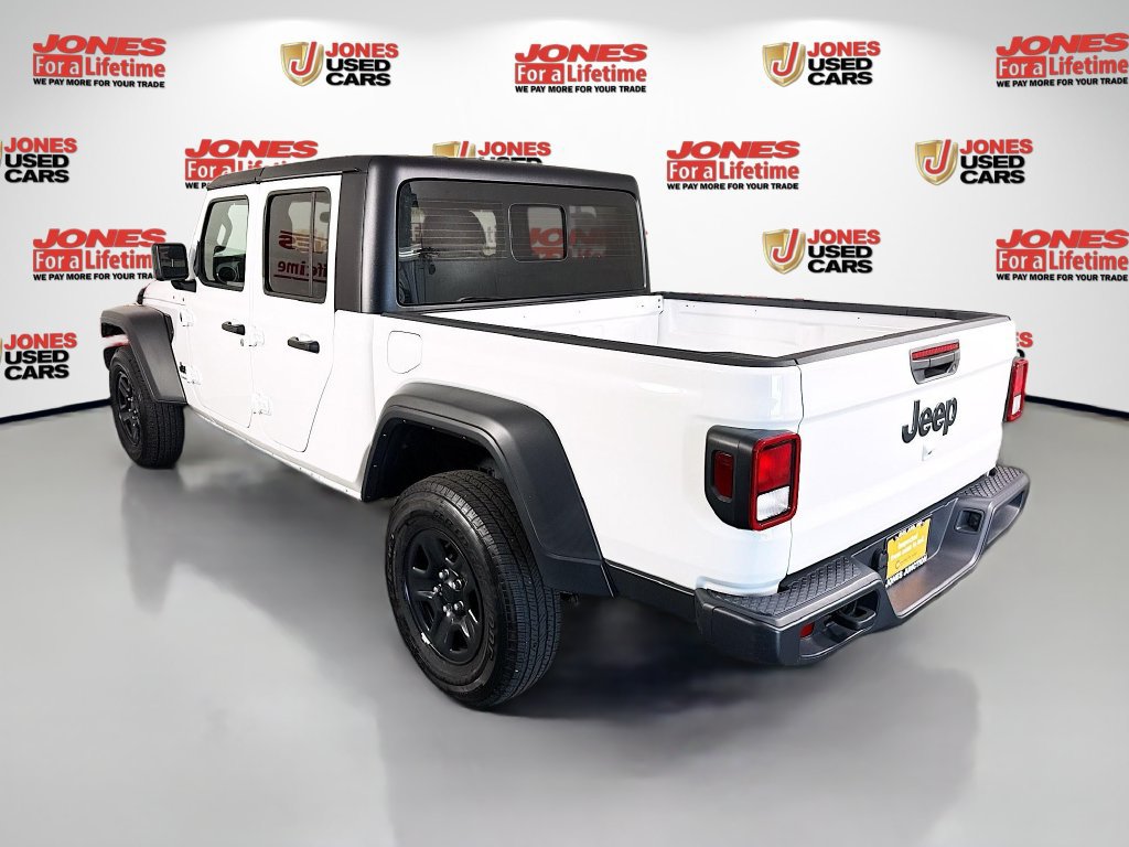 Used 2024 Jeep Gladiator Sport AWD/4WD image 2