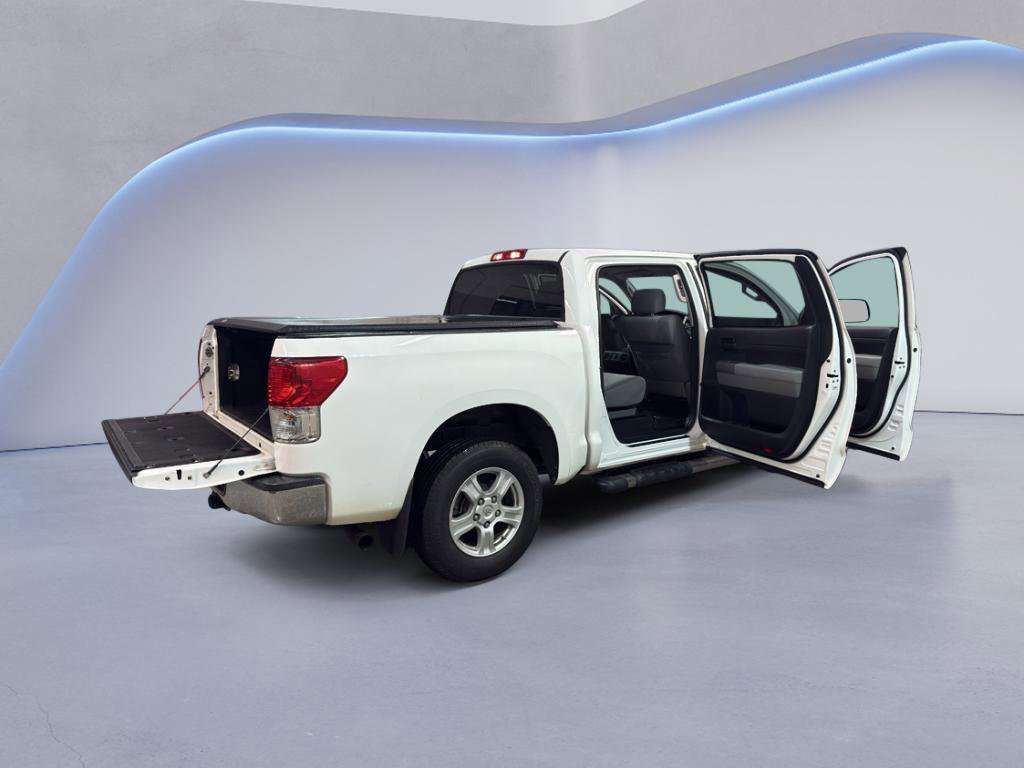 Used 2012 Toyota Tundra 4x4 CrewMax w/ Tow Pkg image 13