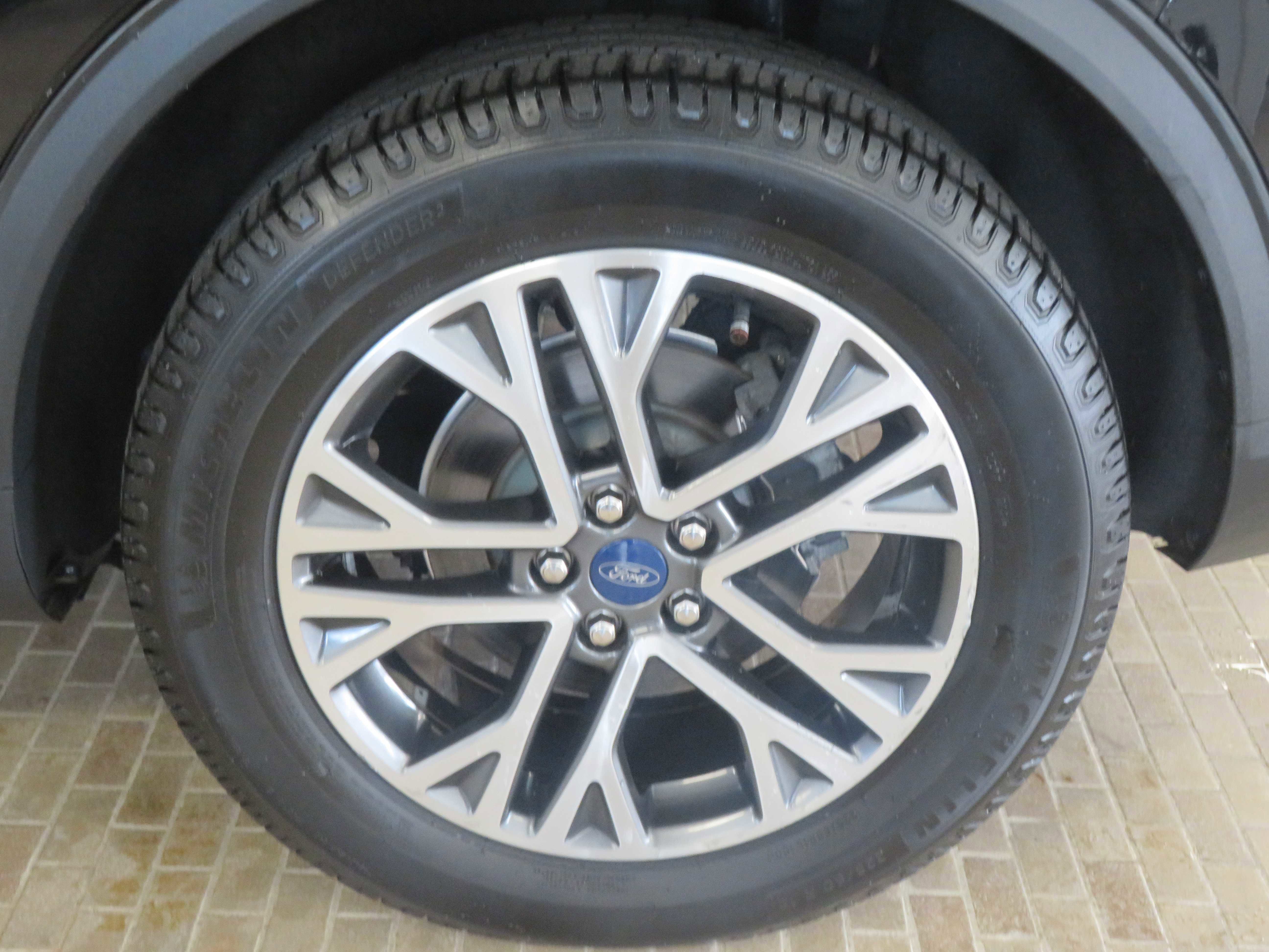 Used 2020 Ford Escape SEL image 8