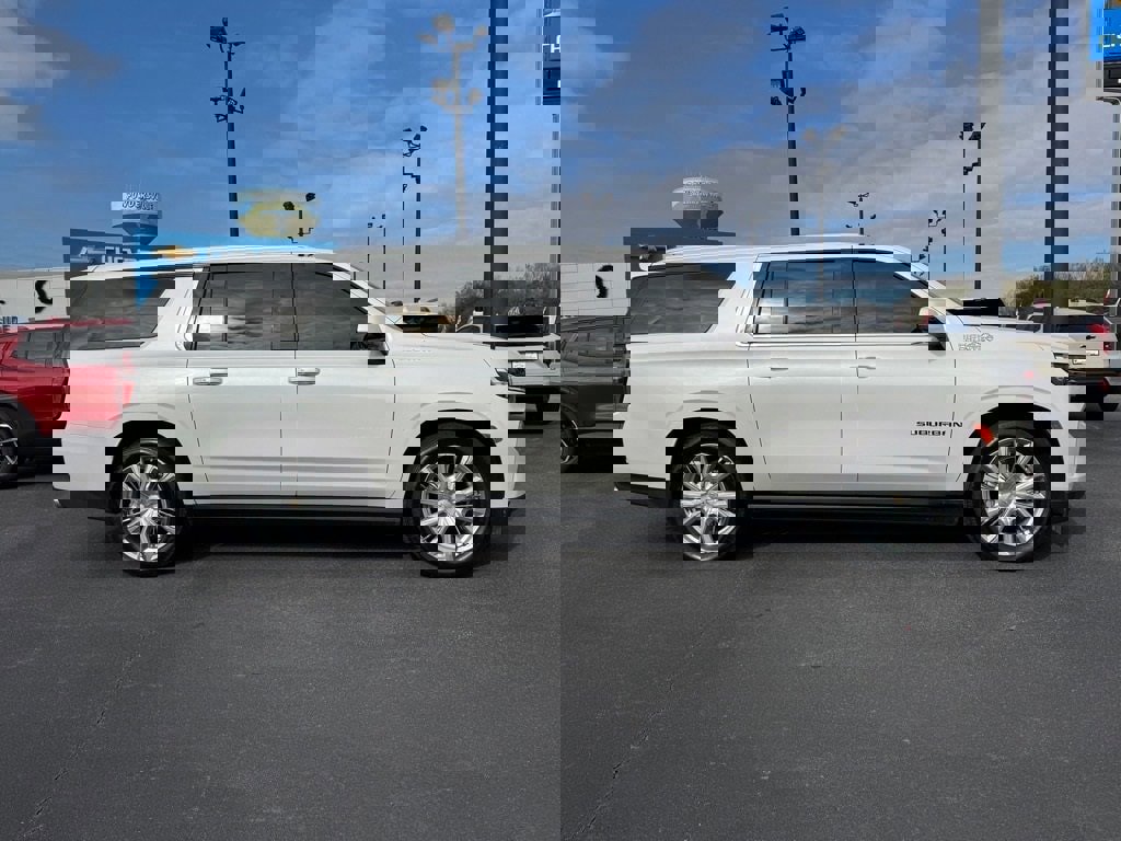 Used 2024 Chevrolet Suburban High Country w/ Max Trailering Package image 2