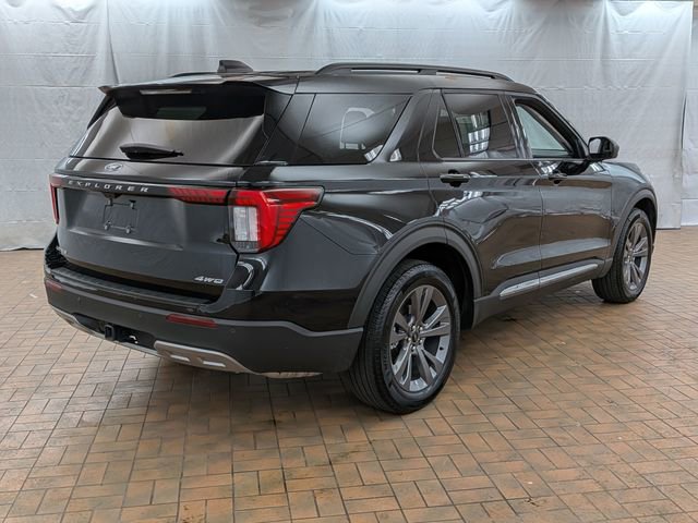 Used 2025 Ford Explorer Active w/ Active Comfort Package image 7