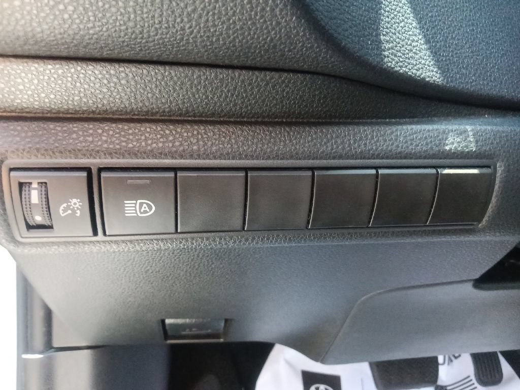 Used 2023 Toyota Corolla LE FWD image 17