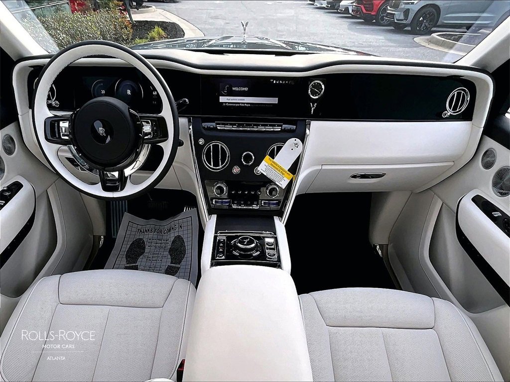 New 2026 Rolls-Royce Cullinan image 5