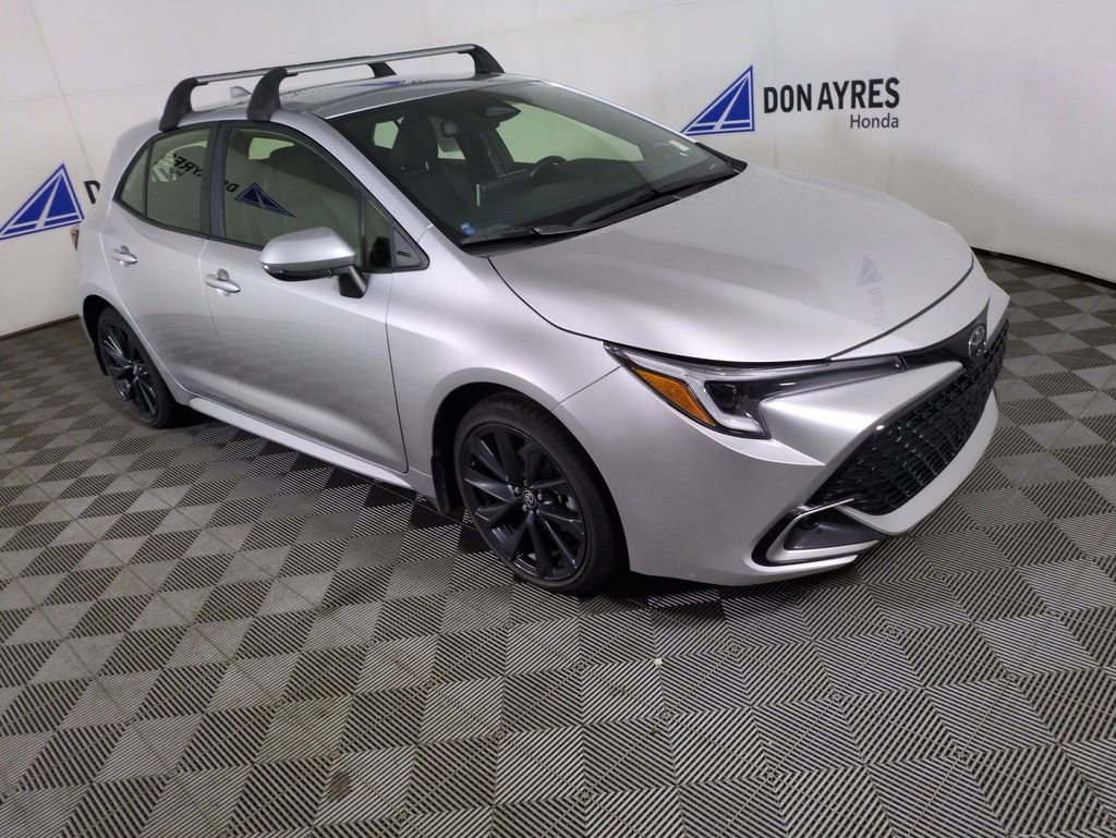 Used 2023 Toyota Corolla XSE FWD image 10