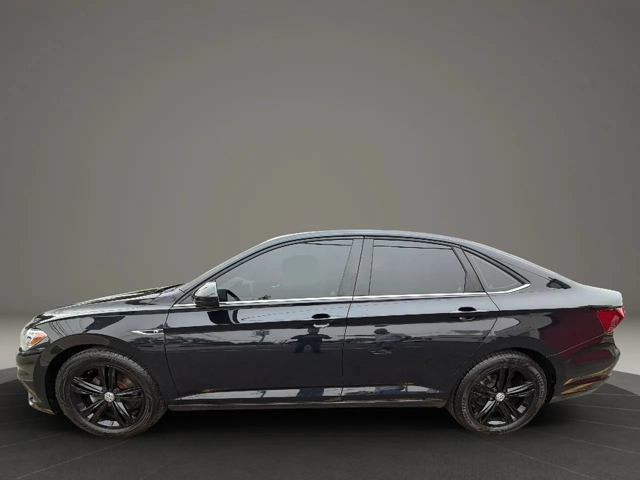 Used 2020 Volkswagen Jetta R-Line w/ R-Line Cold Weather Package FWD image 8