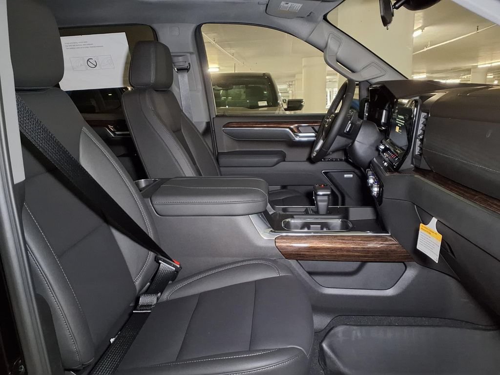 New 2026 GMC Sierra 1500 Elevation w/ Elevation Premium Package AWD/4WD image 6