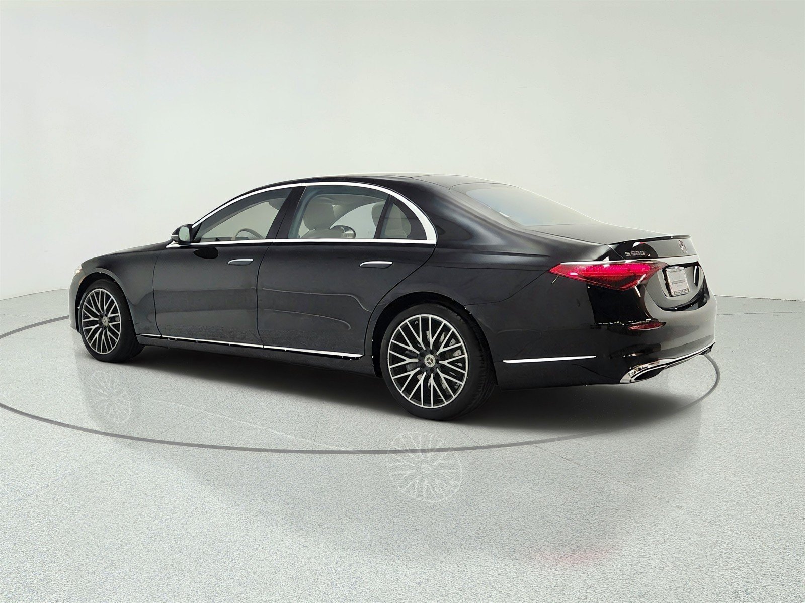 Certified 2023 Mercedes-Benz S 580 4MATIC Sedan image 7