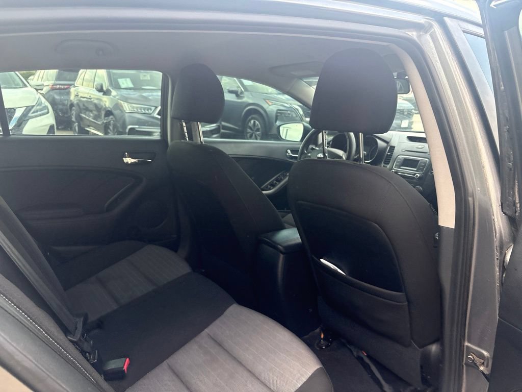 Used 2016 Kia Forte LX FWD image 25