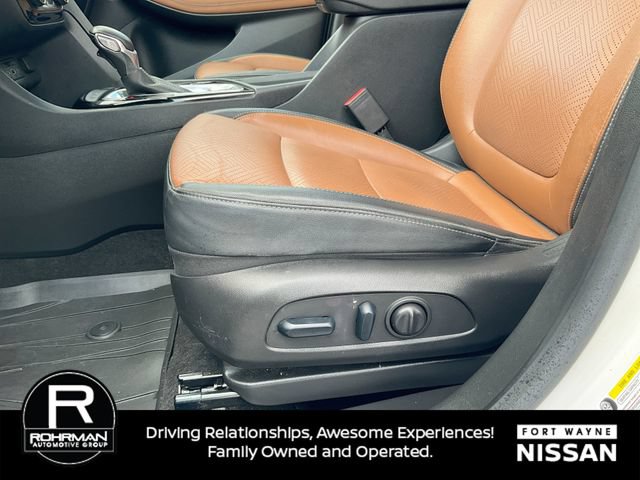 Used 2023 Buick Encore GX Essence w/ Advanced Technology Package AWD/4WD image 31
