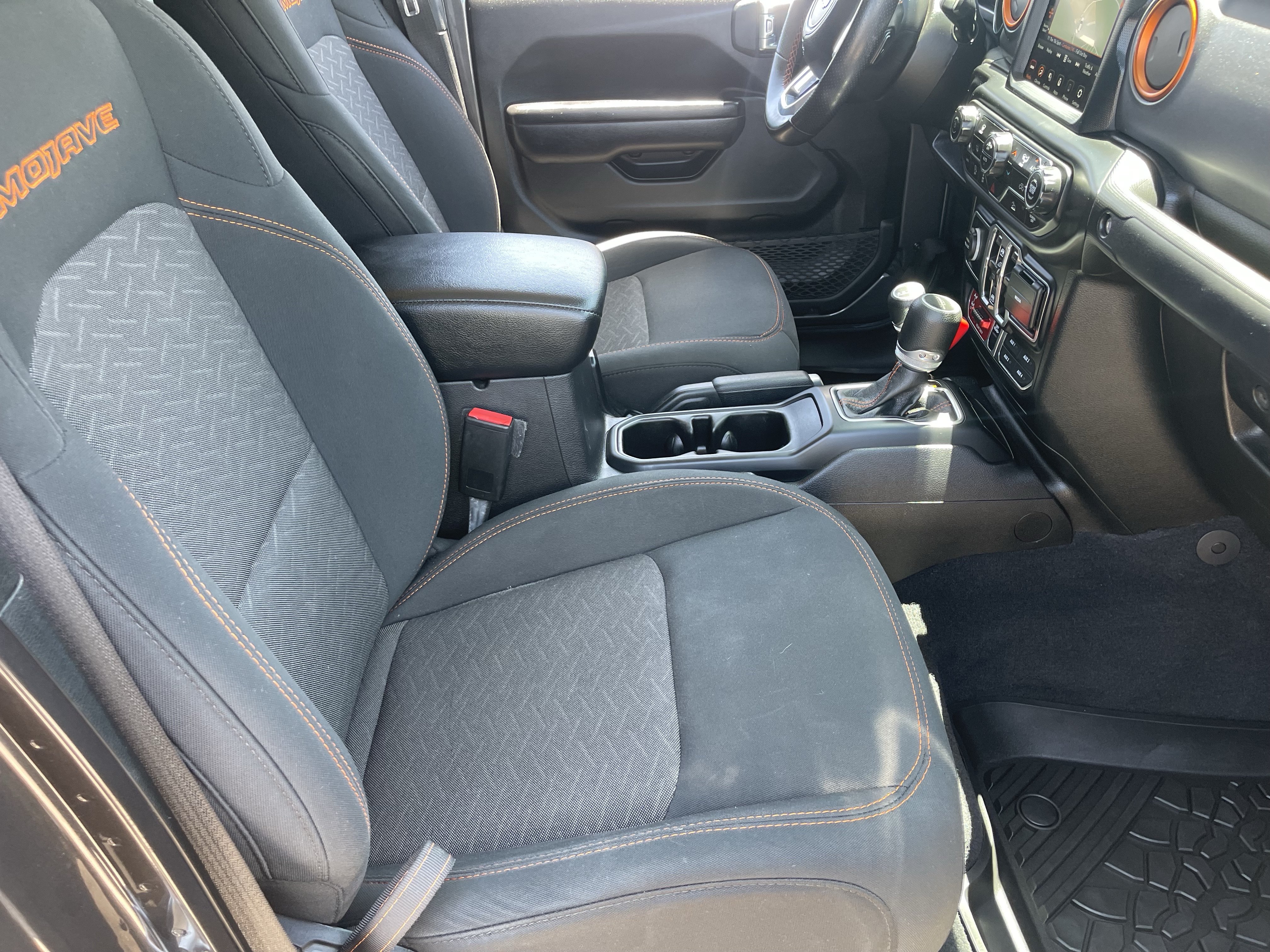 Used 2021 Jeep Gladiator Mojave AWD/4WD image 10