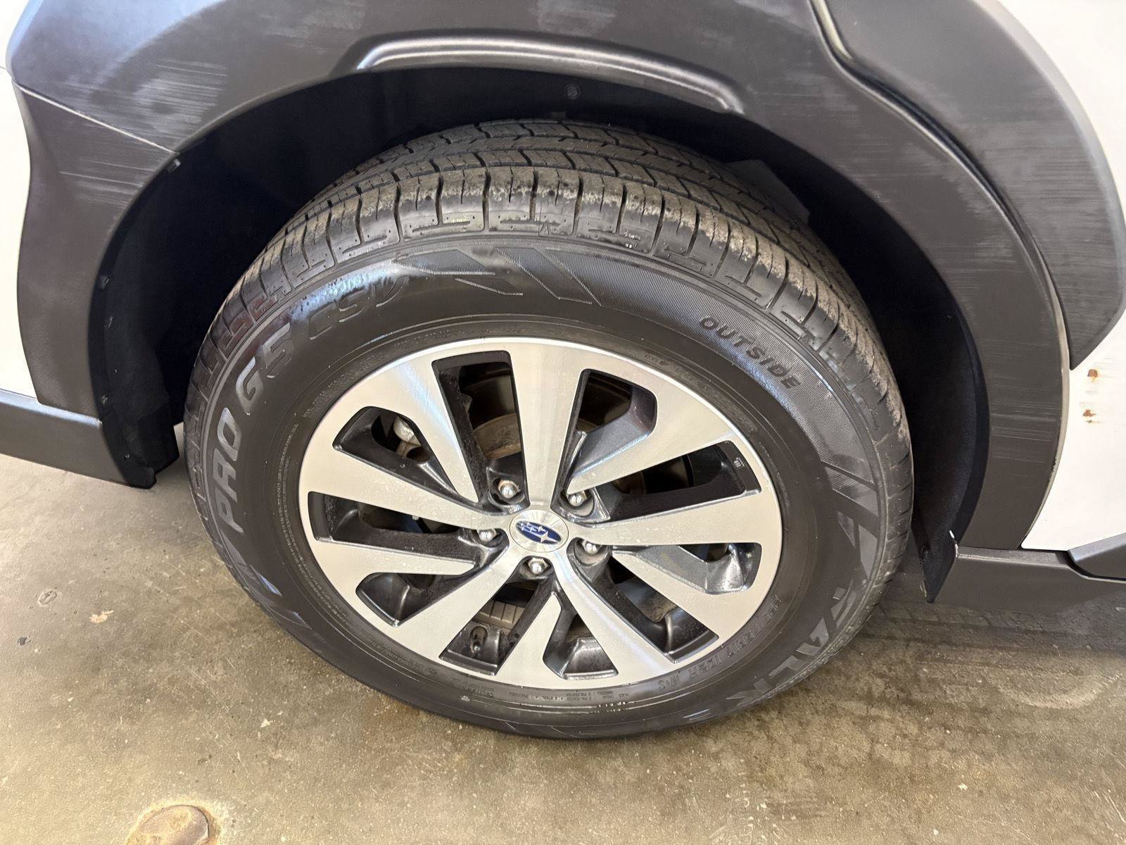 Used 2024 Subaru Outback Premium AWD/4WD image 12