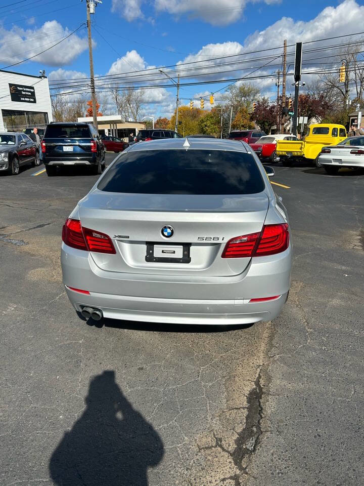 Used 2013 BMW 528i xDrive Sedan image 6