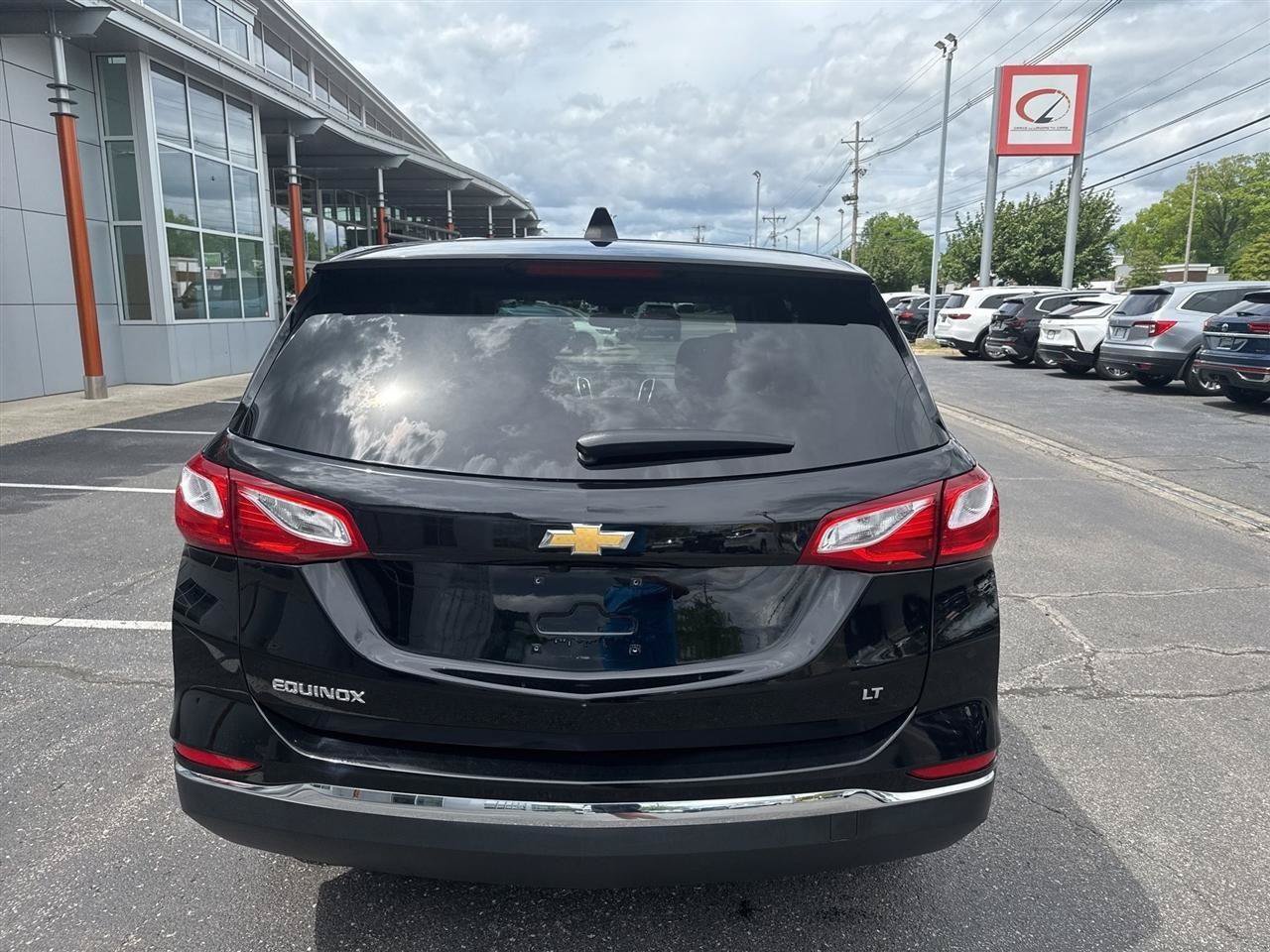 Used 2019 Chevrolet Equinox LT FWD image 4