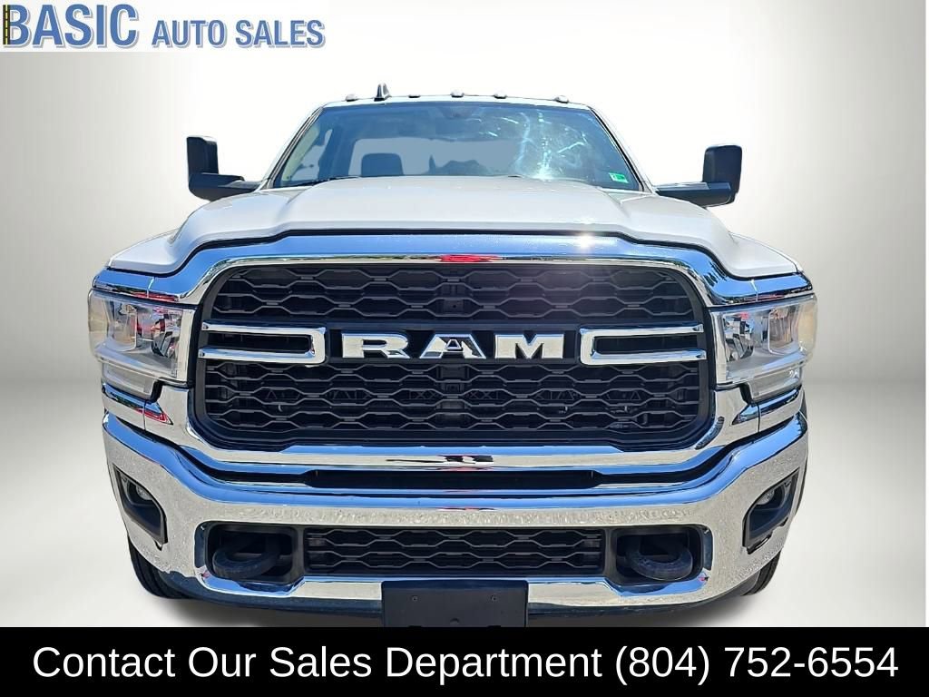Used 2019 RAM 5500 Tradesman AWD/4WD image 3