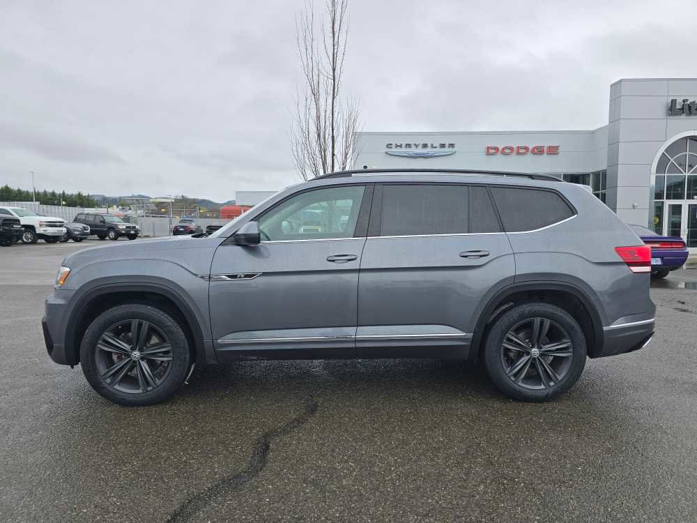 Used 2020 Volkswagen Atlas SE w/ Towing Package image 2