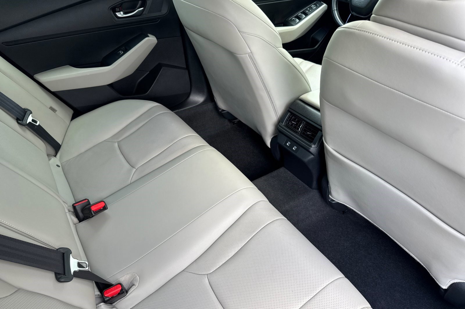 Certified 2024 Honda Accord EX-L image 29