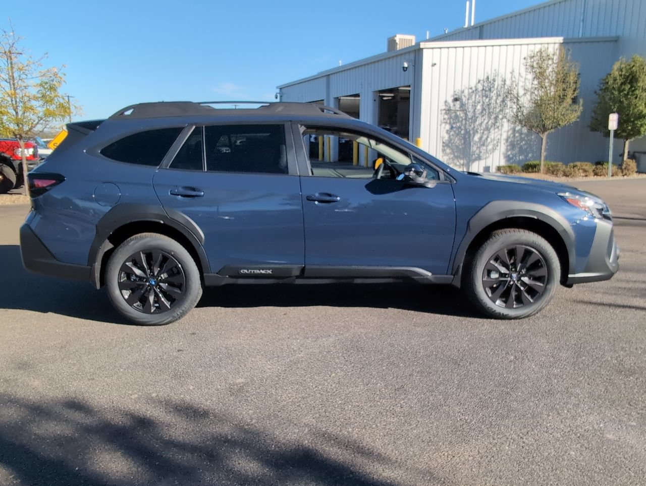 Used 2025 Subaru Outback Onyx Edition w/ Popular Package #2 AWD/4WD image 8