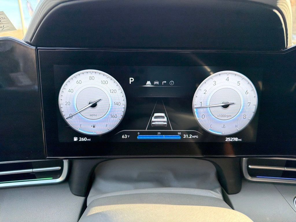 Used 2025 Hyundai Elantra SEL image 16