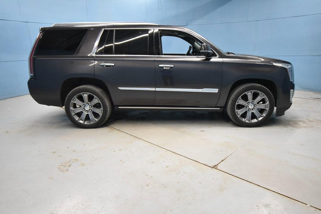 Used 2016 Cadillac Escalade Premium AWD/4WD image 40