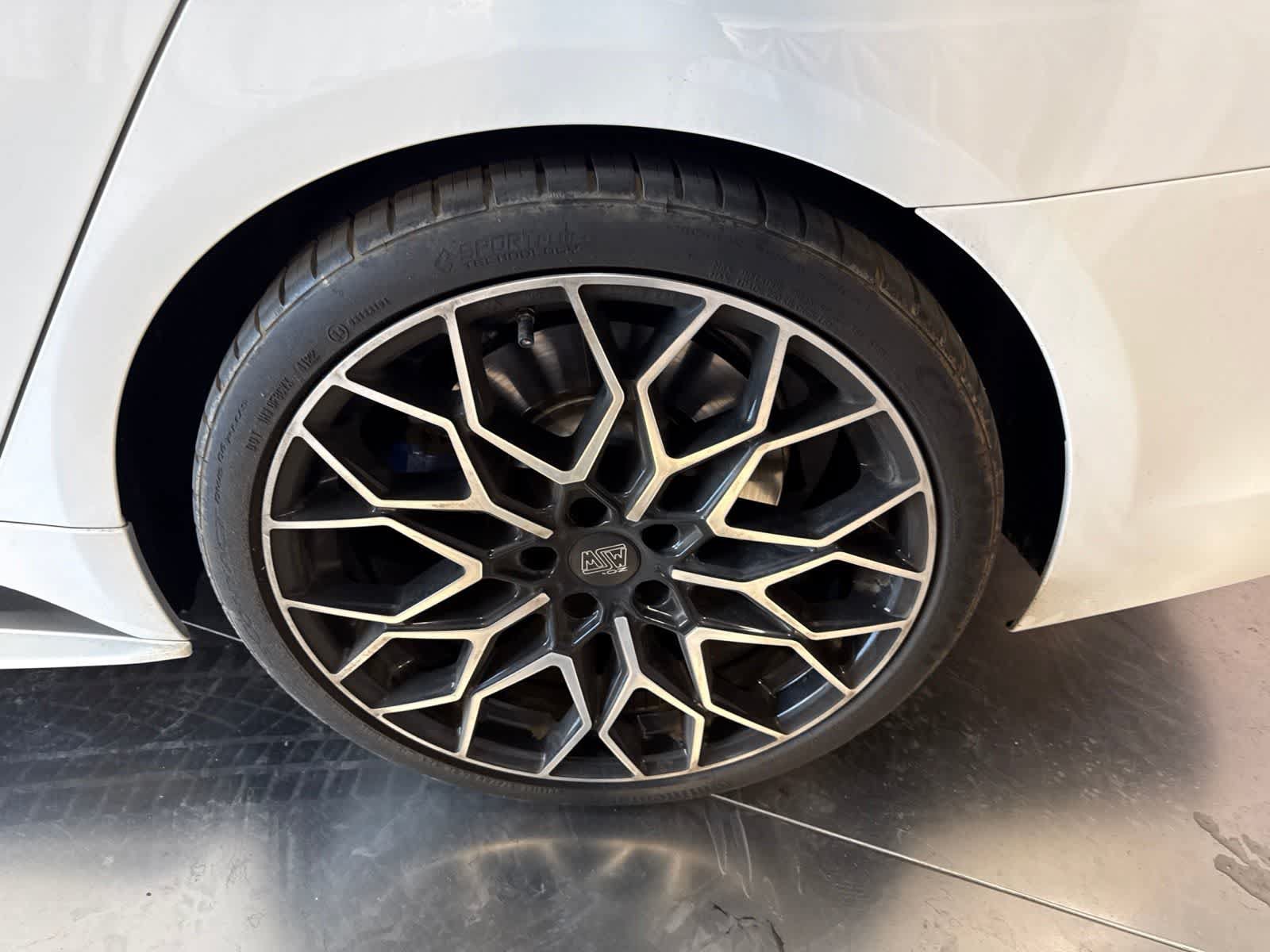 Used 2019 BMW M550i xDrive AWD/4WD image 10