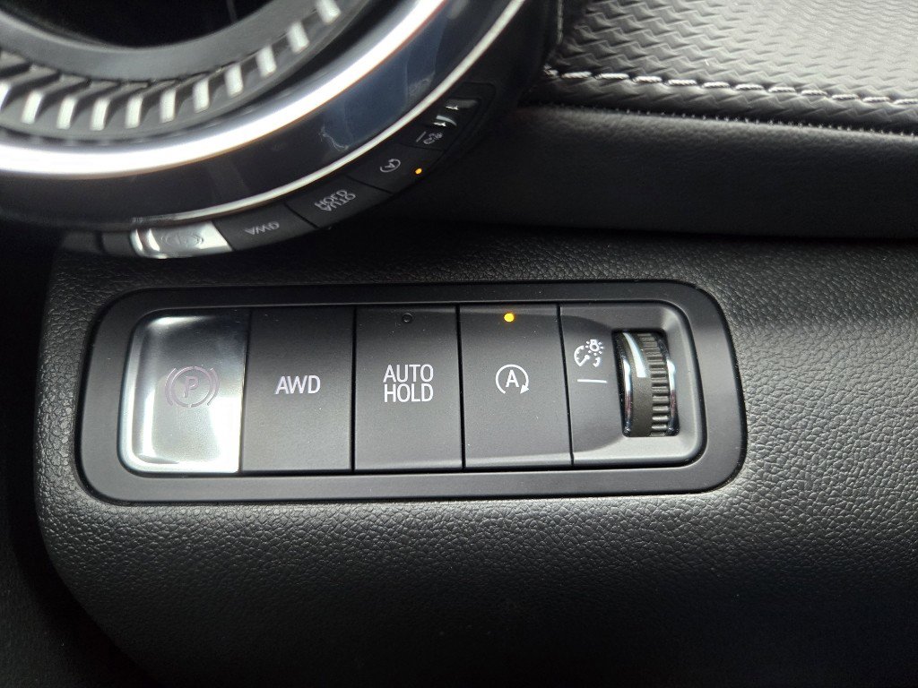 Used 2025 Chevrolet Equinox LT image 12