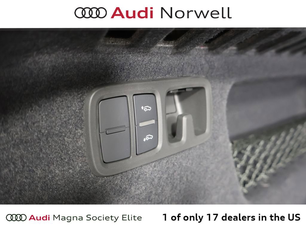 New 2026 Audi SQ8 Prestige image 16
