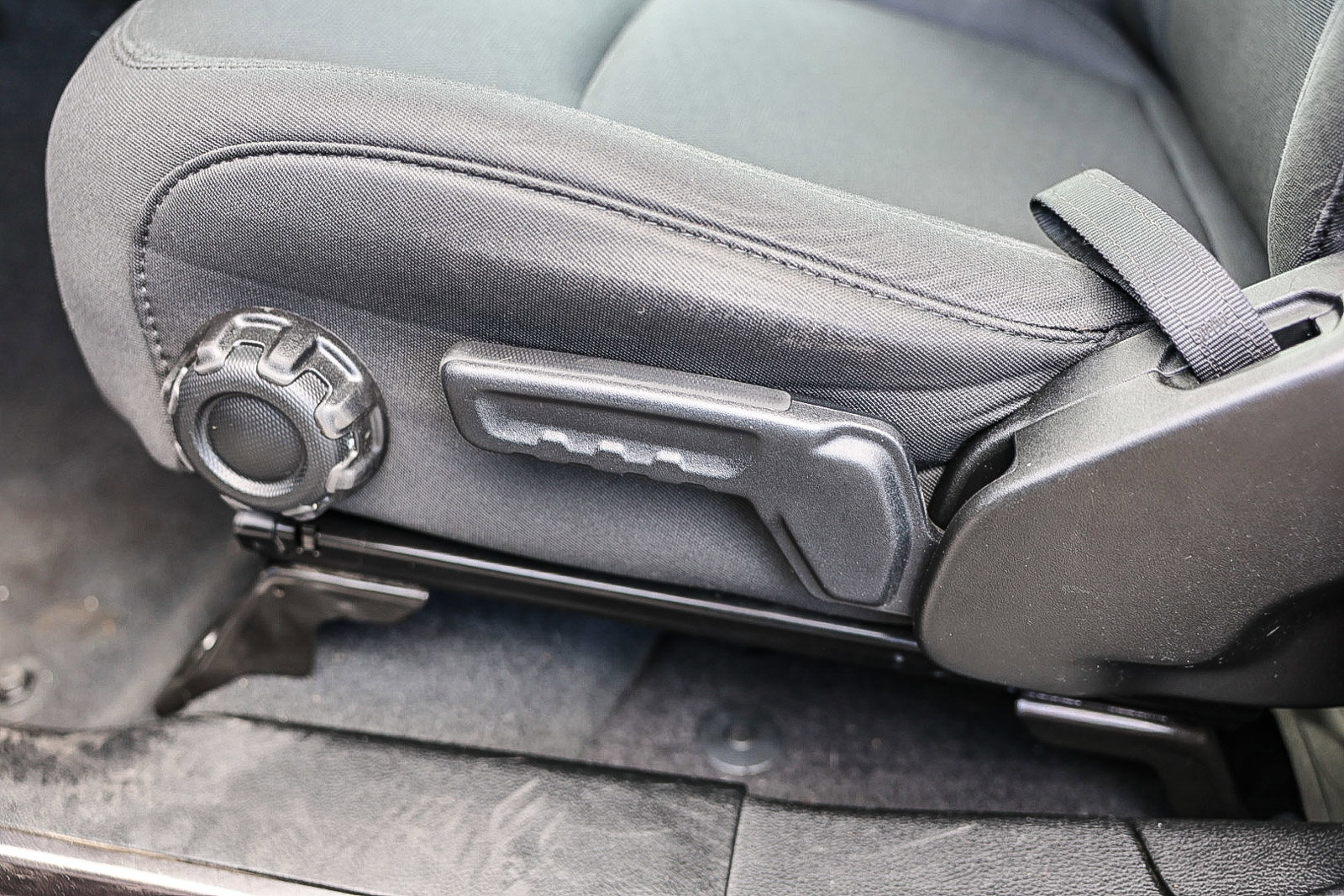 Used 2020 Jeep Gladiator Overland image 12