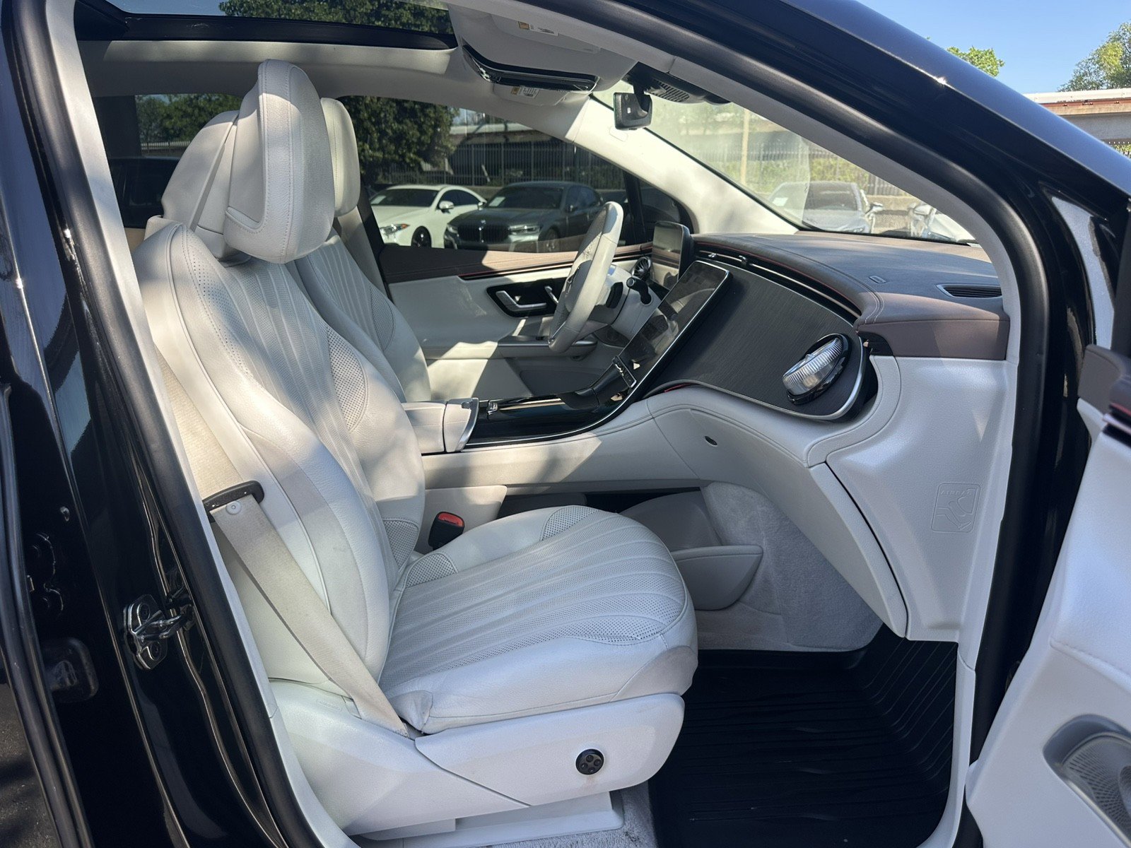 Used 2023 Mercedes-Benz EQE 500 4MATIC SUV image 20