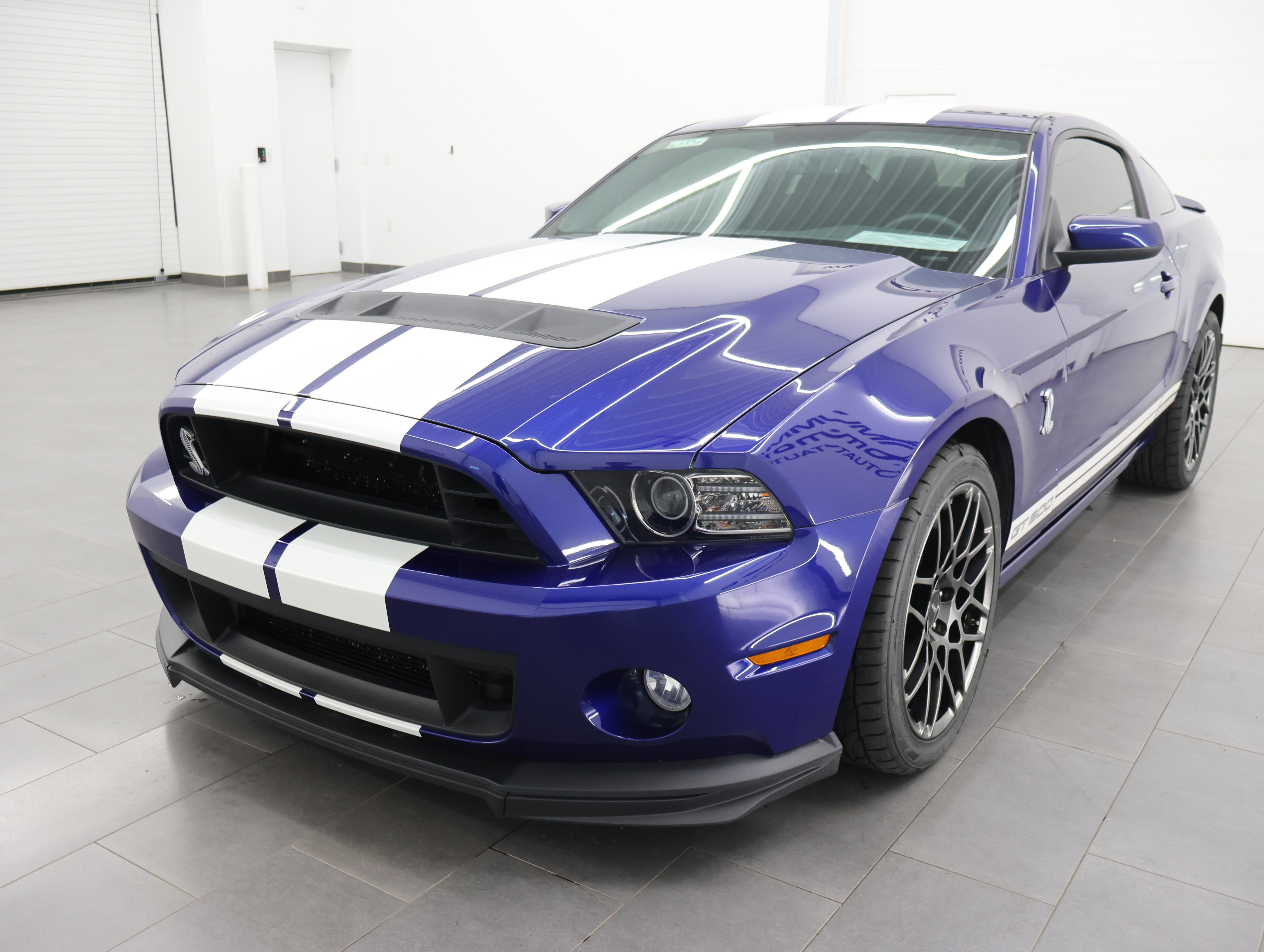 Used 2013 Ford Mustang Shelby GT500 RWD image 7